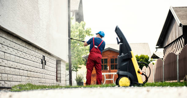 Animal Enclosure Cleaning in Salem Lakes, WI
